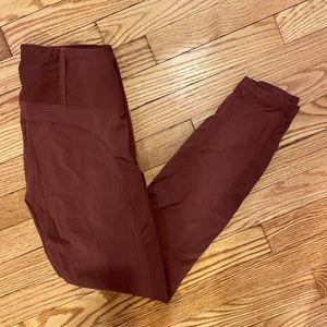 Athleta Size 2 Trekkie hybrid crop tight